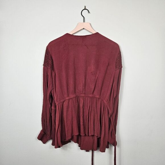 Torrid Crinkle Gauze Lace Inset Surplice Top. Brown 3X - Picture 10 of 16